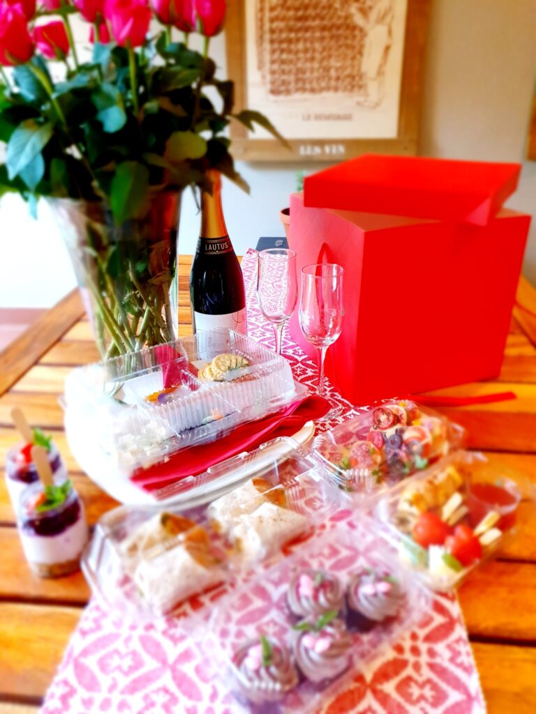 Valentines Day Gift Picnic Boxes